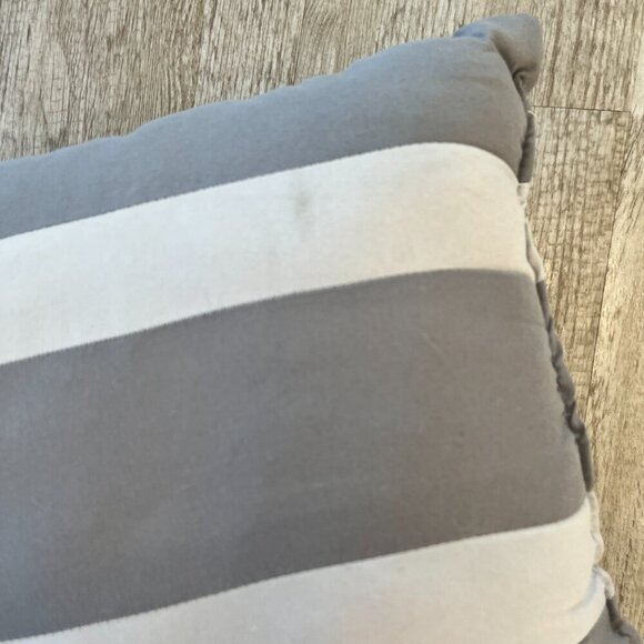 Bundle of 2 Small Grey Throw Decorative Pillows - Picture 5 of 7